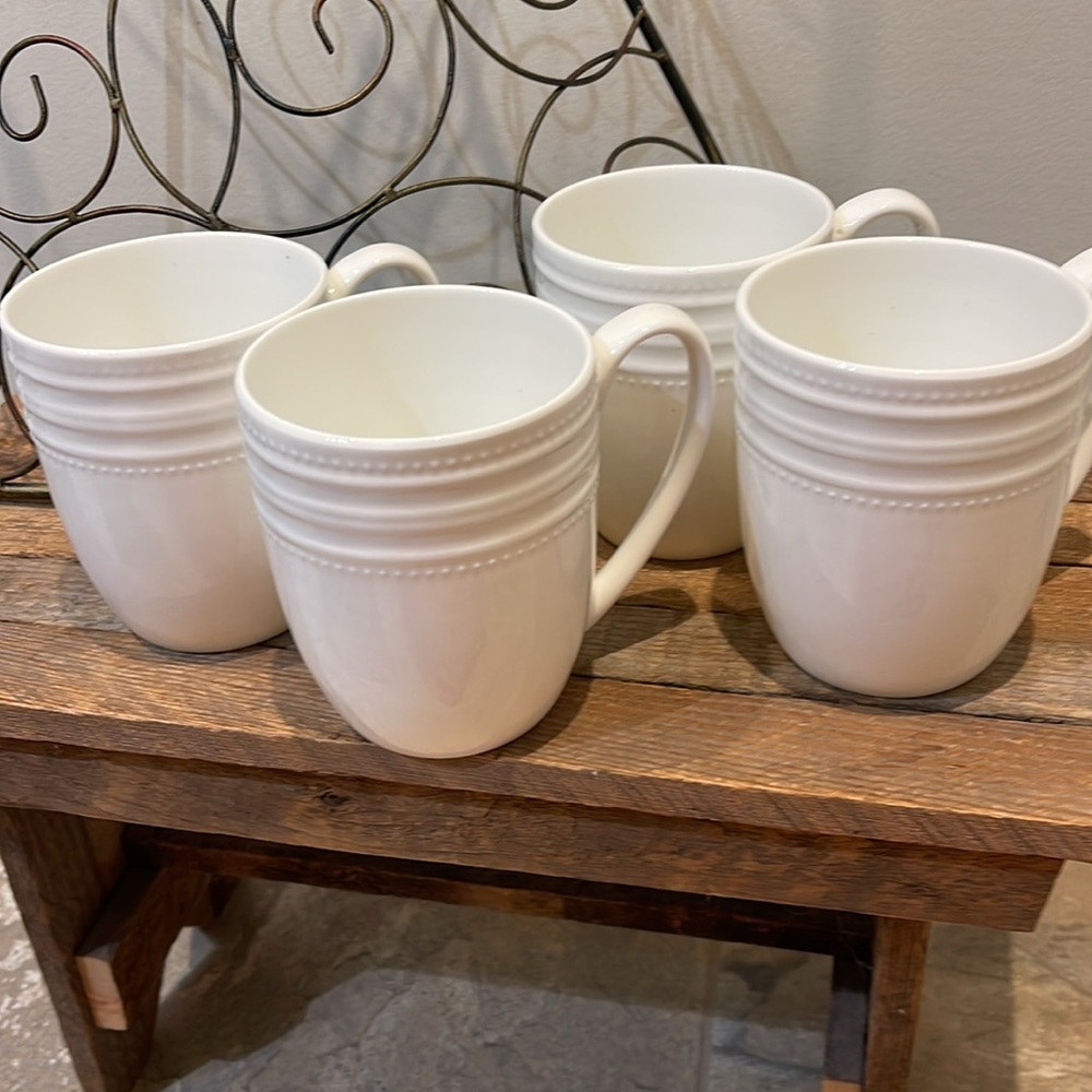 Mikasa Kamryn Vegan Bone China Lightweight Set of 4 Mugs, 13.5 Ounce, White